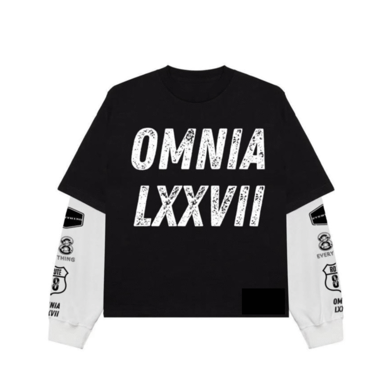 Omnia tee
